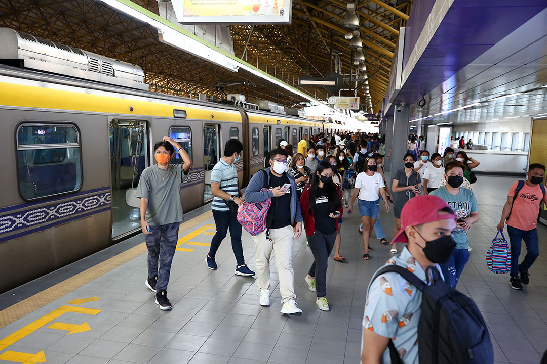 LRT-2 train -commuter-wc