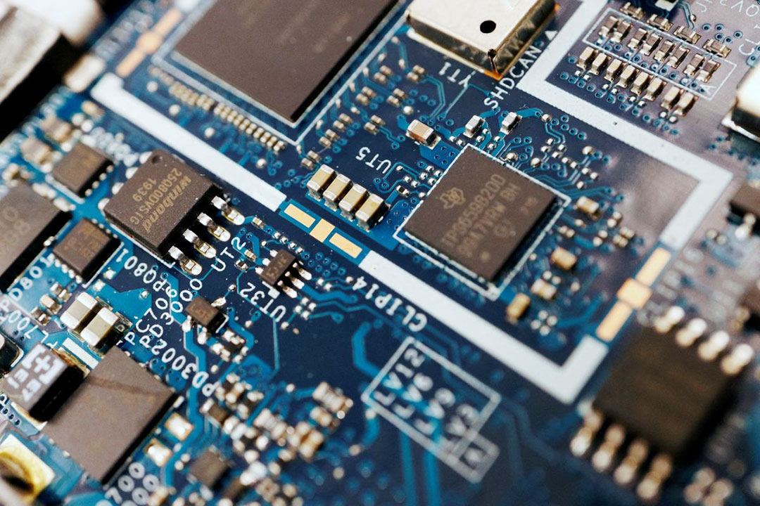 Semiconductor chips-computer circuit board
