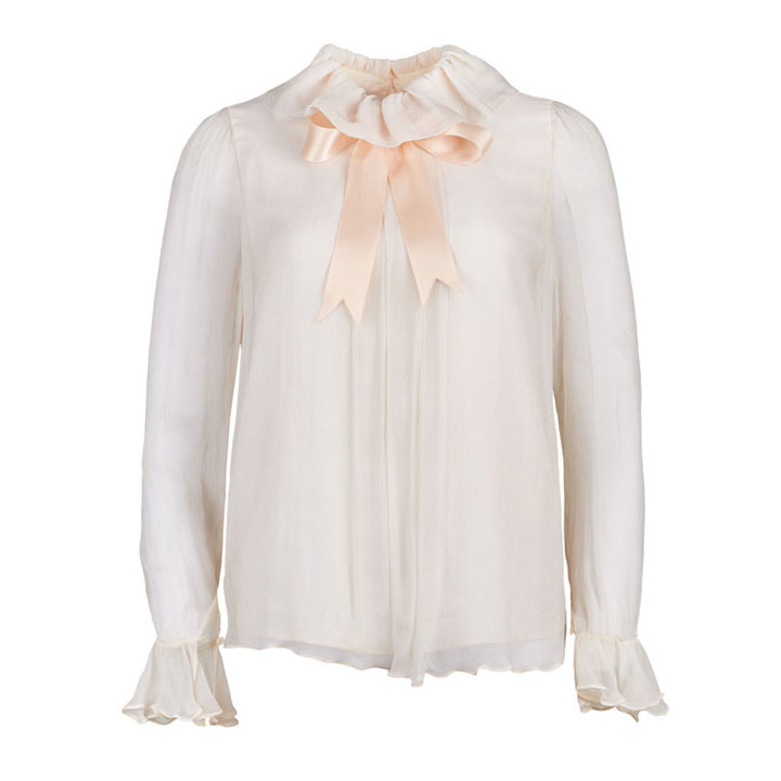 LOT-#934Princess-Diana-_-1981-Engagement-Portrait-Worn-Emanuel-Blouse-(With-Book)