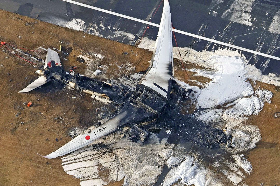 Japan Airlines’ (JAL) Airbus A350-fire