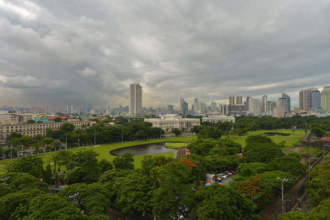 Manila-building-skyline