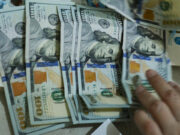 Peso may stay at P58 level on remittance inflows for holidays