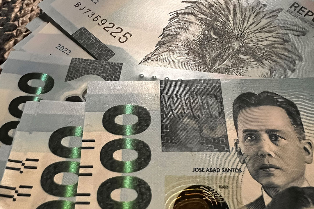 Peso-currency-11