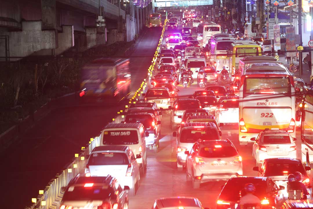 TRAFFIC-221223_edsa-traffic09