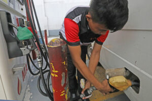 Oil firms told to hike biodiesel blend by October image