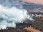 Australian heatwave fans bushfires, towns evacuated, Melbourne endures hottest day in 17 years