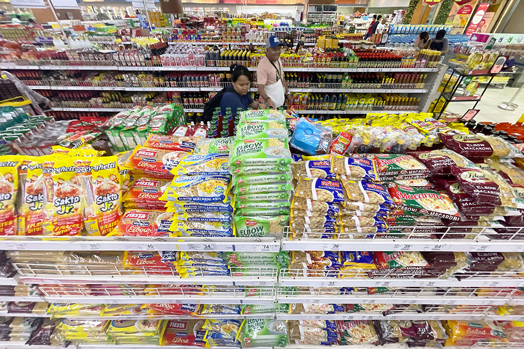 grocery-shoppers