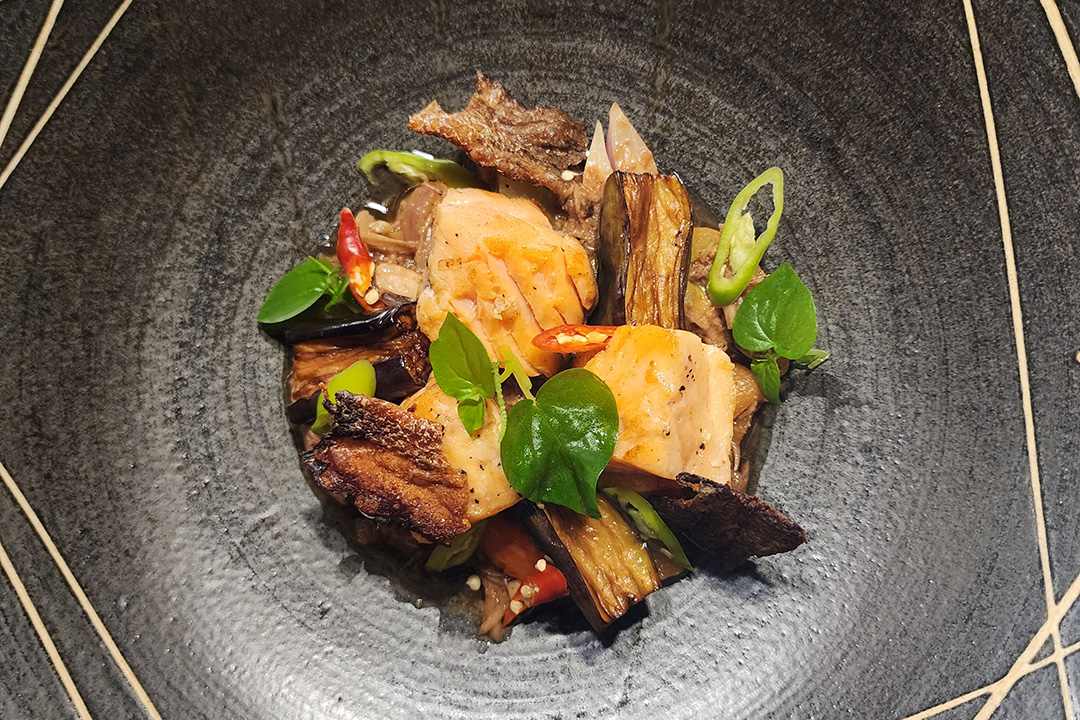 Binagoongang-Salmon-at-Langka