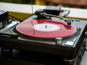 Streaming subscriptions boost 2023 recorded music revenues — report