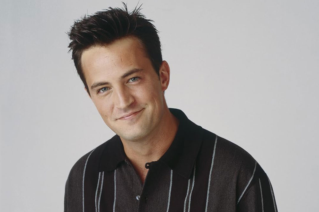 Matthew-Perry-in-Friends-(1994)