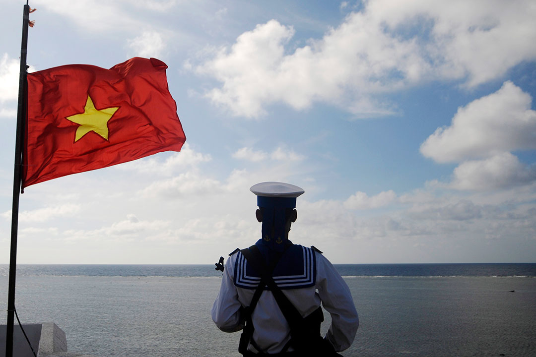 Vietnam-Naval soldier