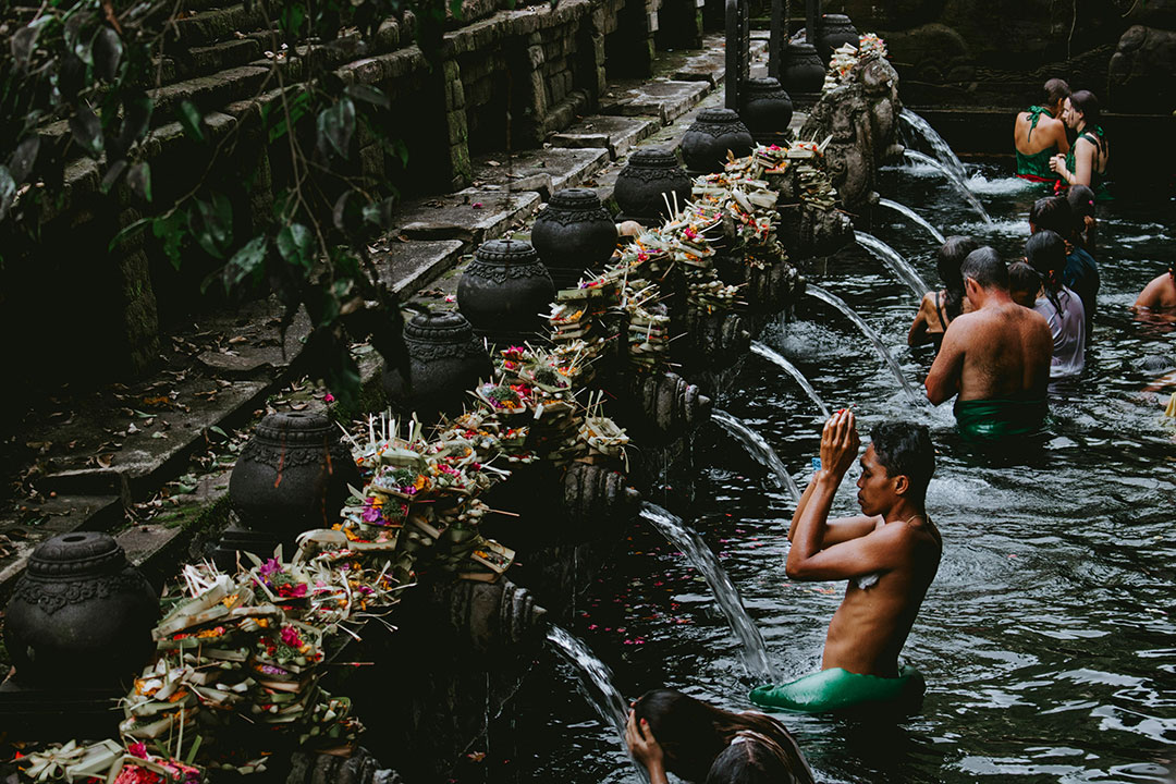 Indonesia-shower lake
