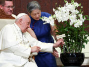 Pope Francis urges Singapore’s political leaders to ensure fair wages for migrant workers