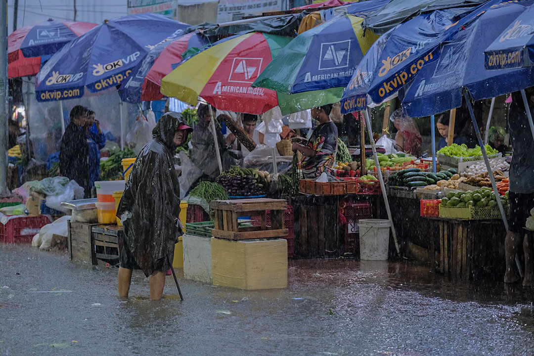 Public market-vendor-flood