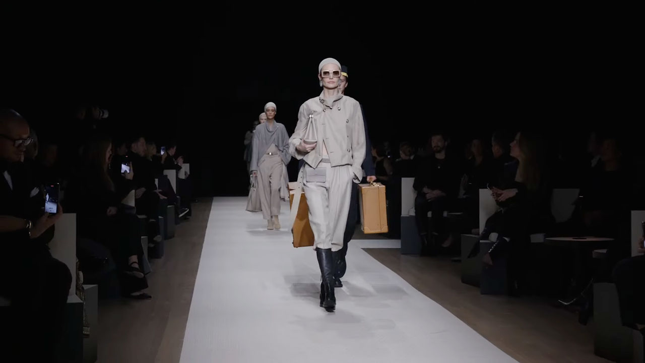 Giorgio-Armani-SS25-Women's-Fashion-Show