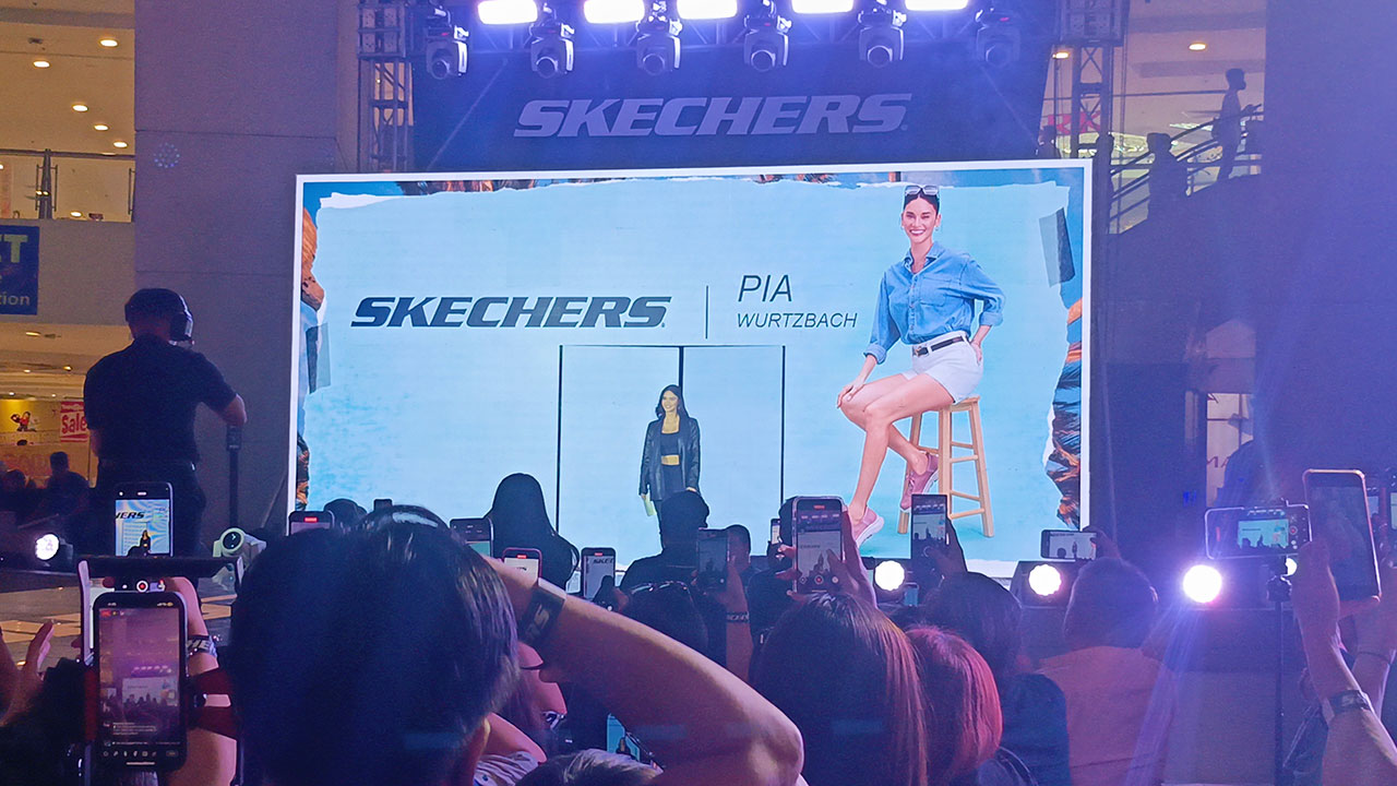 Pia Skechers