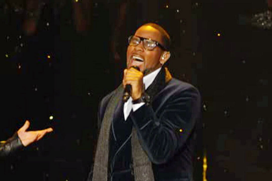 R.-Kelly-in-The-X-Factor-2011