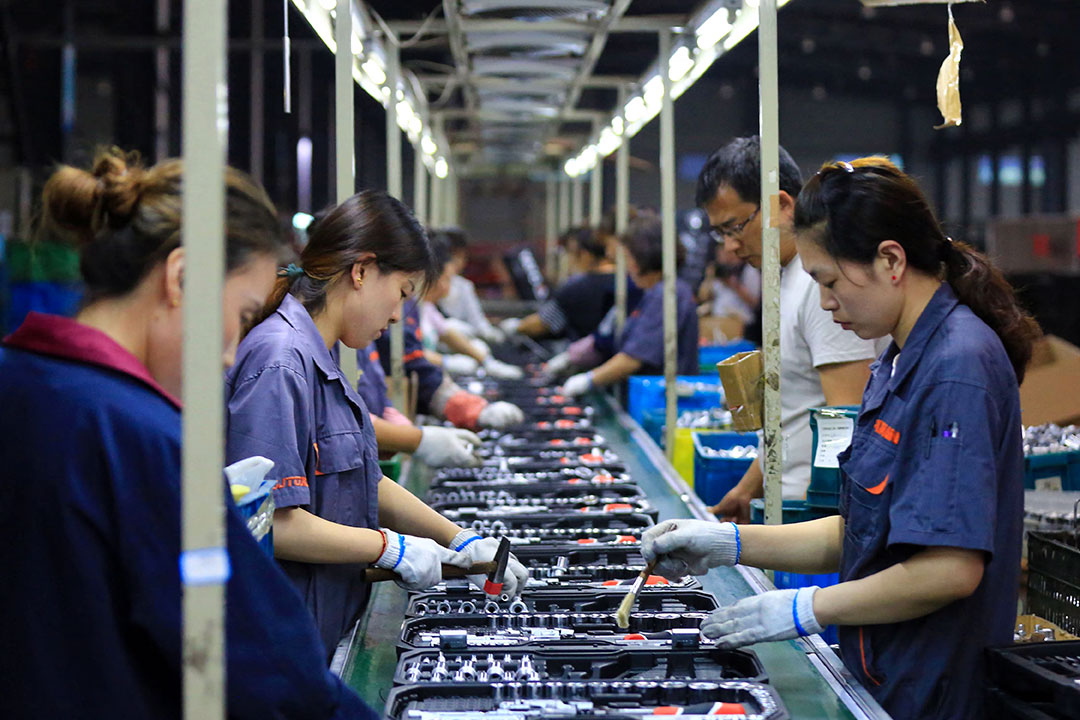 China -Factory workers