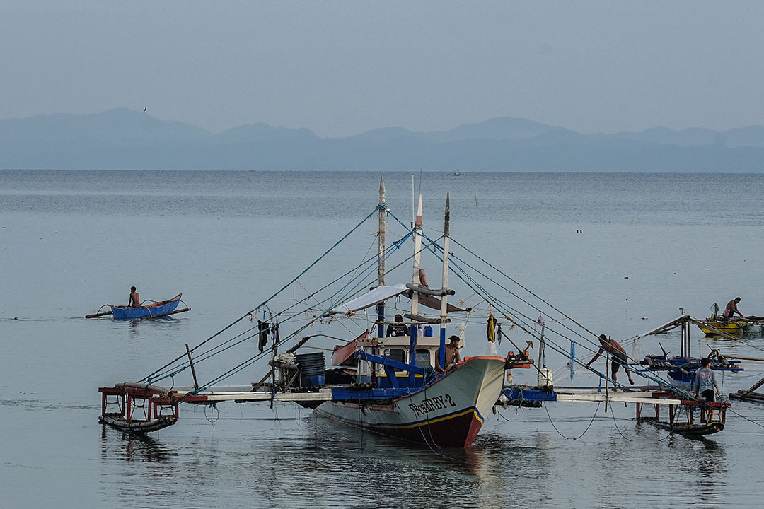 Fishing-vessel-Fishermen