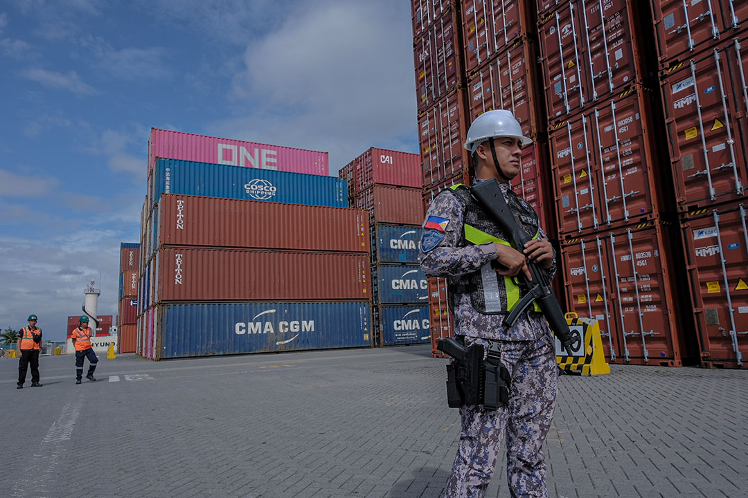 Port-container-van