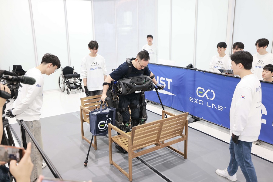 walkon-suit-f1-kaist