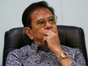 Chavit stays in ballot after late withdrawal from Senate race — Comelec