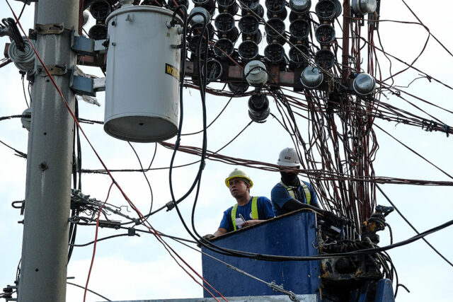 Linemen-JR-2