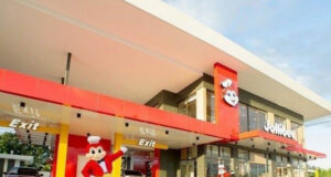 Analyst cites risks of Jollibee plan to spin off US operations