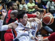 Bolts resume rivalry with SMB at Philippine Cup eliminations