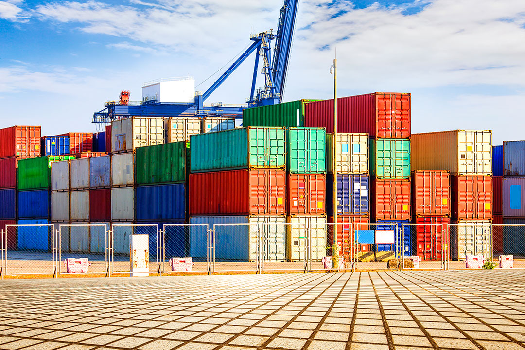 container-terminal-port