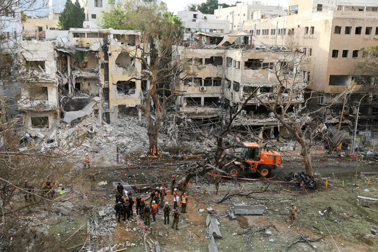 Philippine officials stranded in Israel make it to Jordan