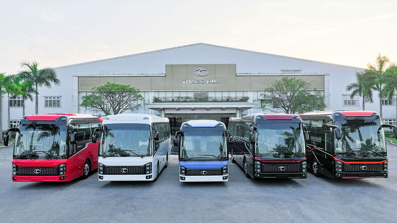 Thaco bus