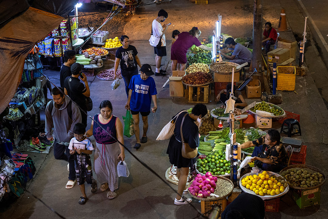 public market-shopper