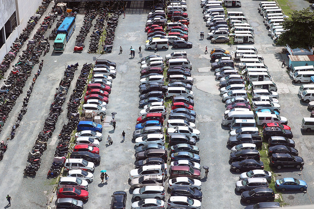 car-vehicle-park