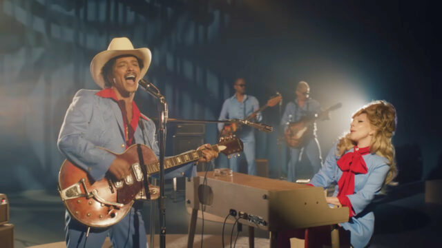 Lady-Gaga,-Bruno-Mars---Die-With-A-Smile-(Official-Music-Video)