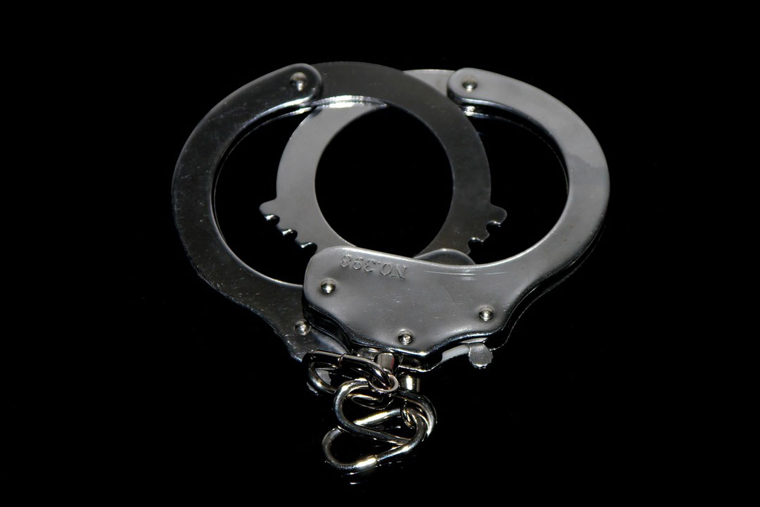 handcuff