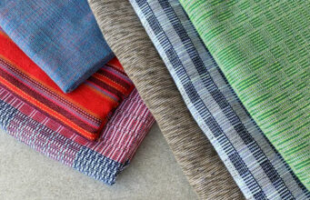 Weaving a moment into a movement