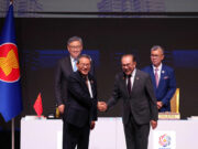 ASEAN, China seal upgraded free trade deal