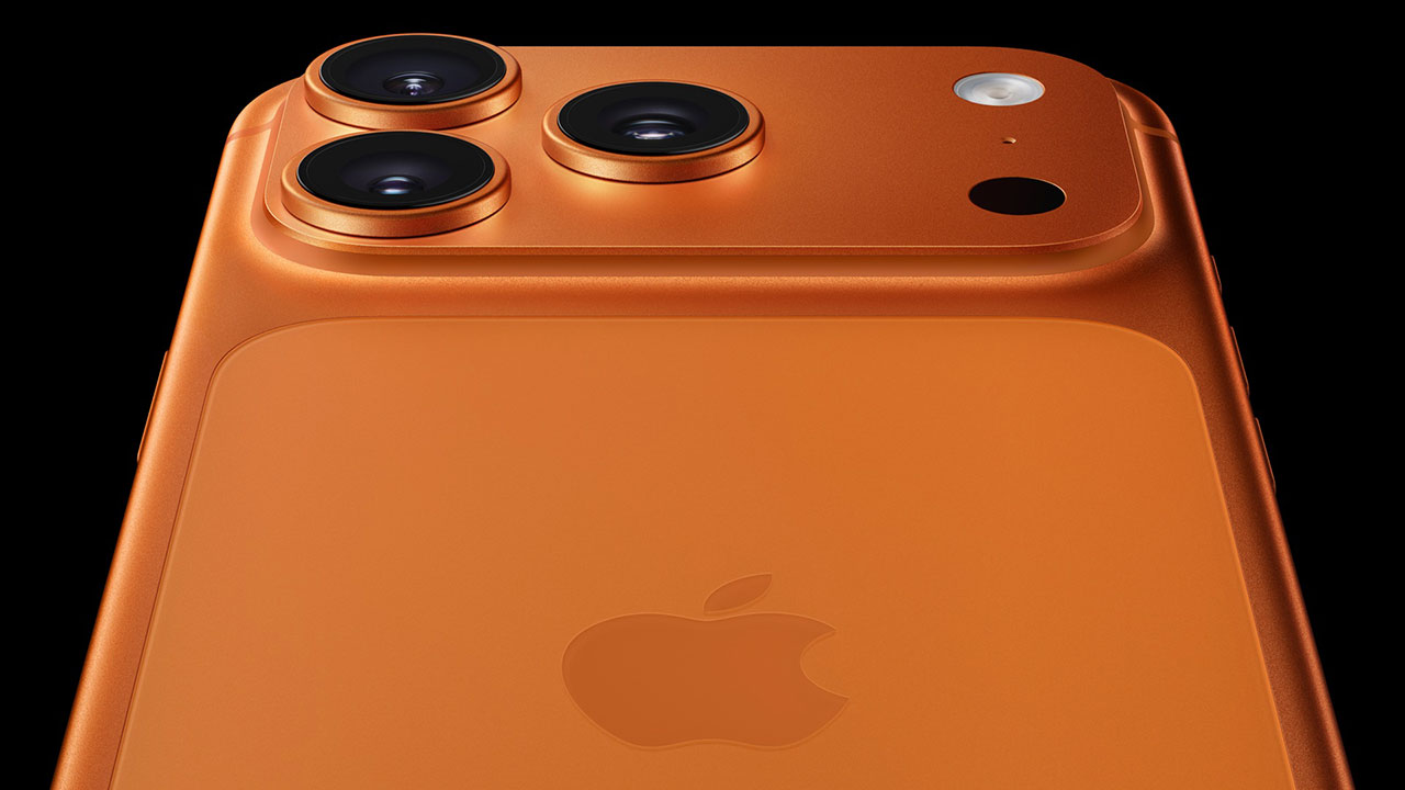 Apple-iPhone-17-Pro-camera-close-up-250909