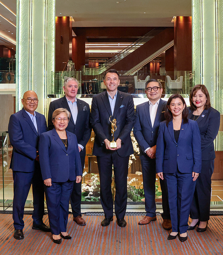 Grand-Hyatt-Manila's-Leadership-Team-OL