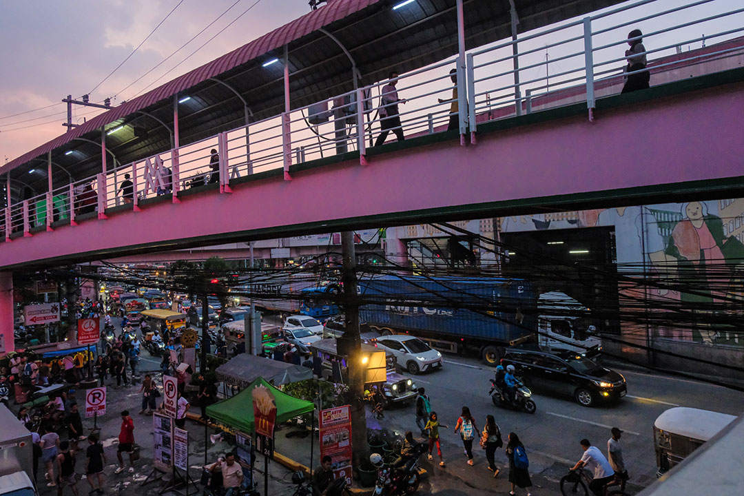 Pedestrian-commuter-vehicle