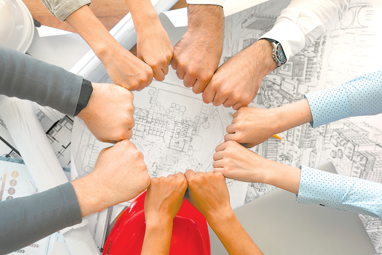 SF_labor-union-members-working-together_FREEPIK-OL