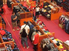 Malls still ‘healthy’ despite slowing consumer spending