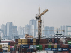 Sticky Philippine loan rates blunt impact of central bank cuts