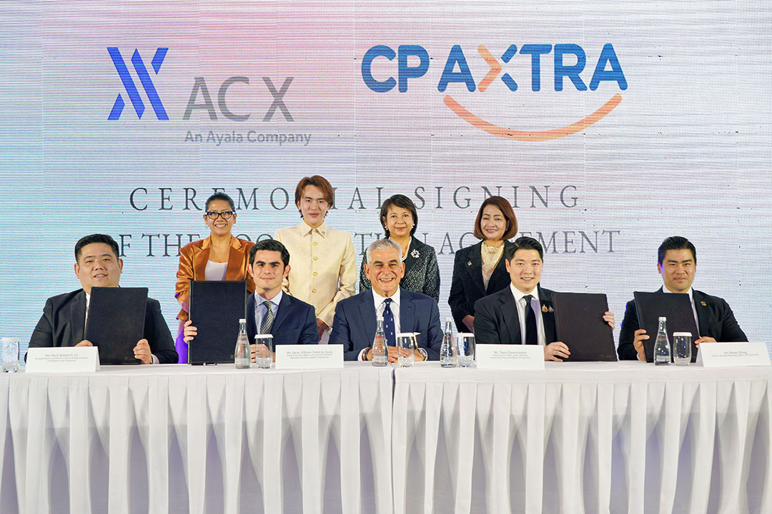 Ayala-CP-Axtra-signing-ceremony