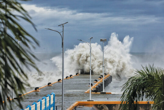 PHL evacuates over 1M, suspends class and gov’t work as Uwan threatens Bicol