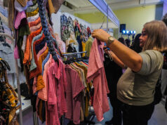 Retailers still positive about sales during holidays