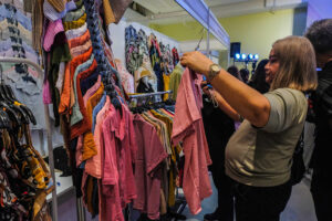 Retailers are still busy with holiday sales Retailers are still busy with holiday sales