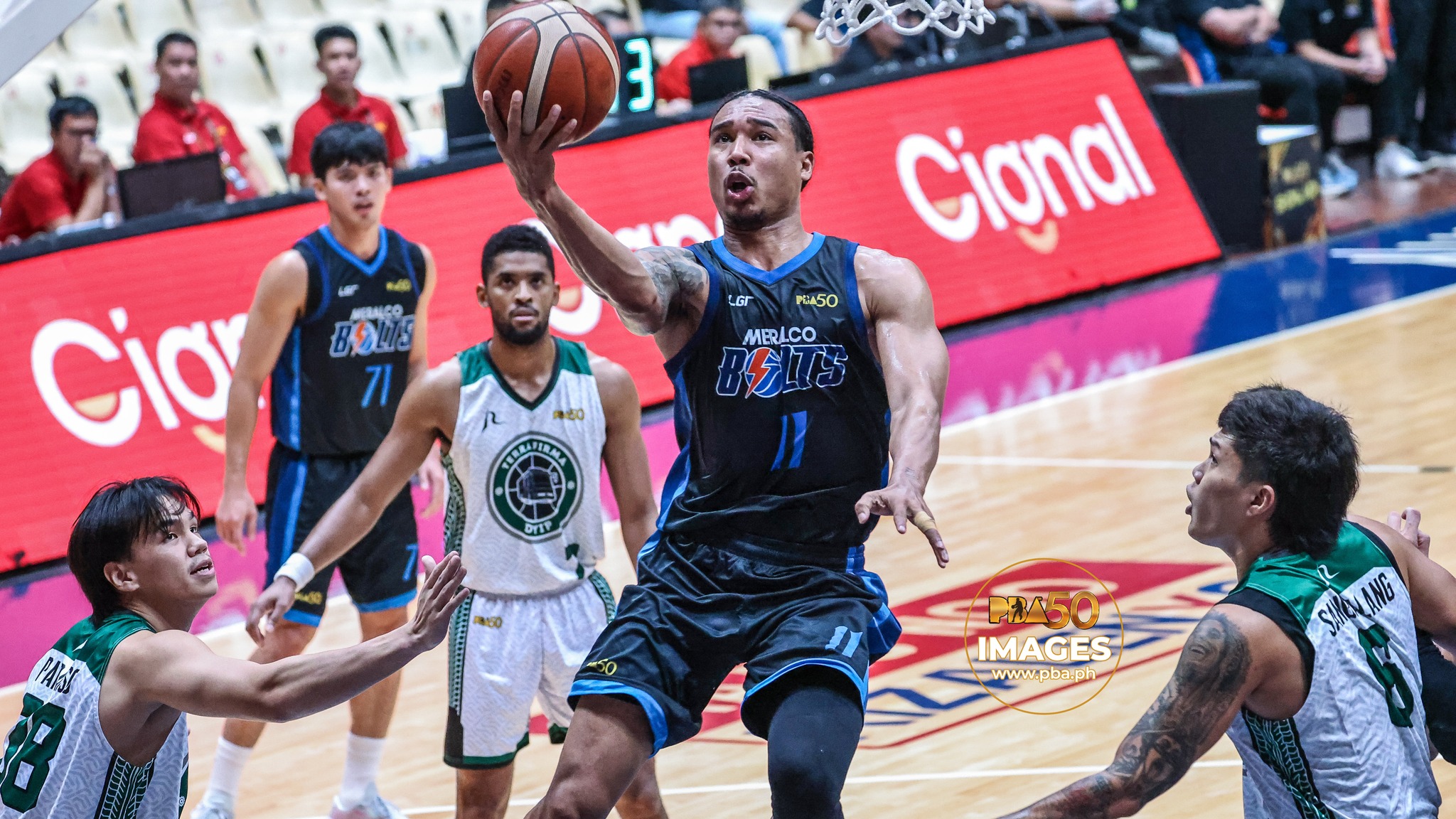 2. 595255735_1381547050015521_1648255155170679513_n