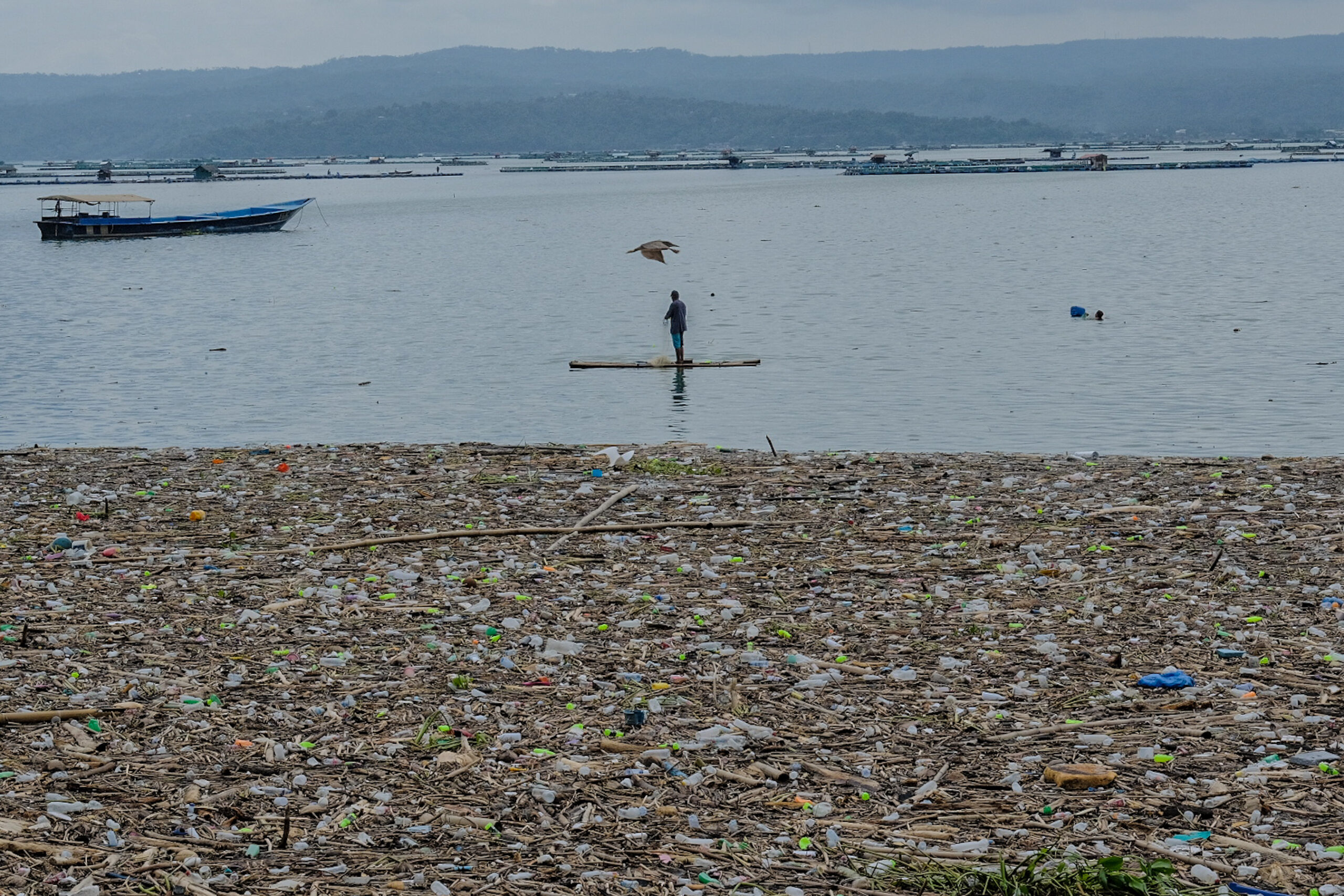 261024_TaalLakeTrash-JR-2